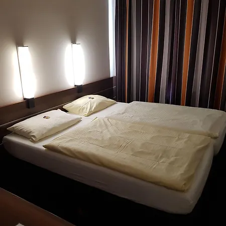 Hotel Zum Eichenzeller 3*