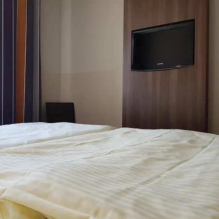 Zum Eichenzeller Hotel 3*