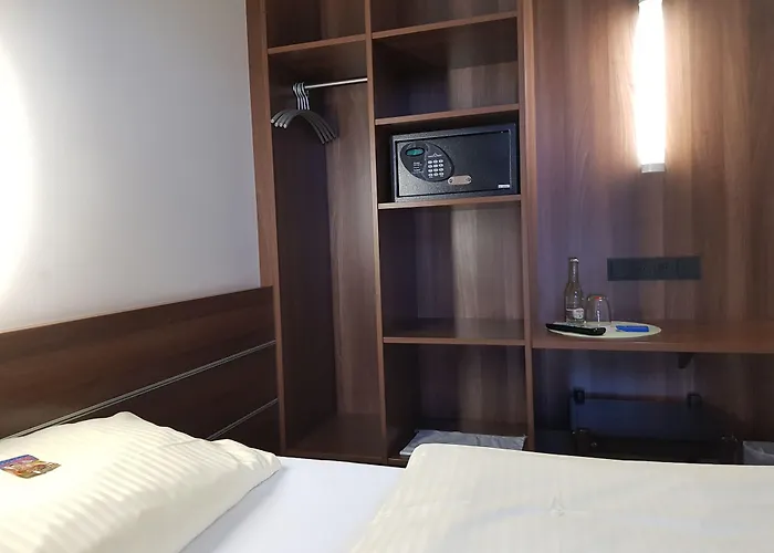 Zum Eichenzeller Hotel 3*