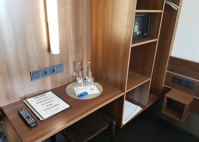 Zum Eichenzeller Hotel